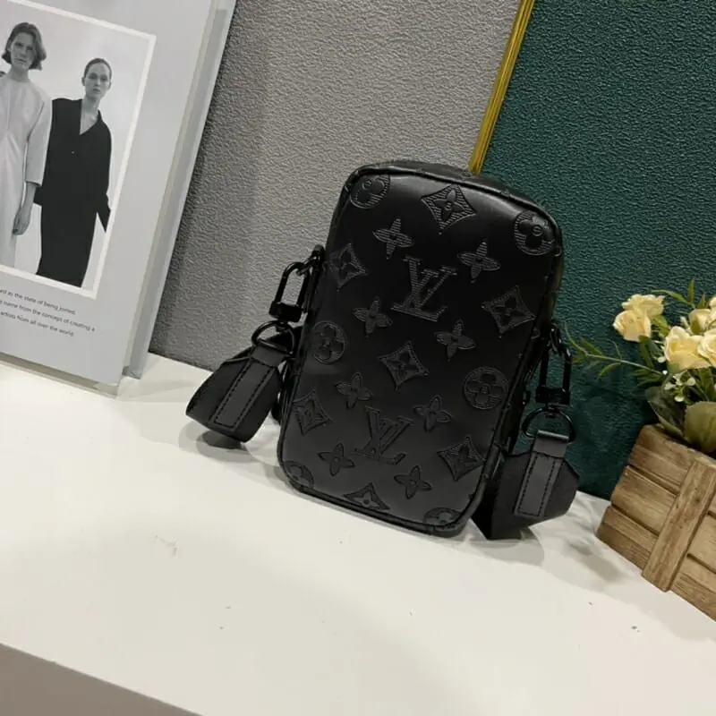 louis vuitton aaa homme mini sac a main s_113a2b11